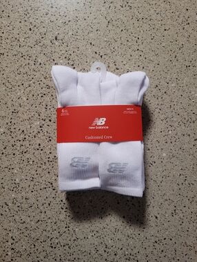 New Balance 6 Pack Mens Shoe Size 8-12.5 Cushioned Crew White Socks Gray Logo